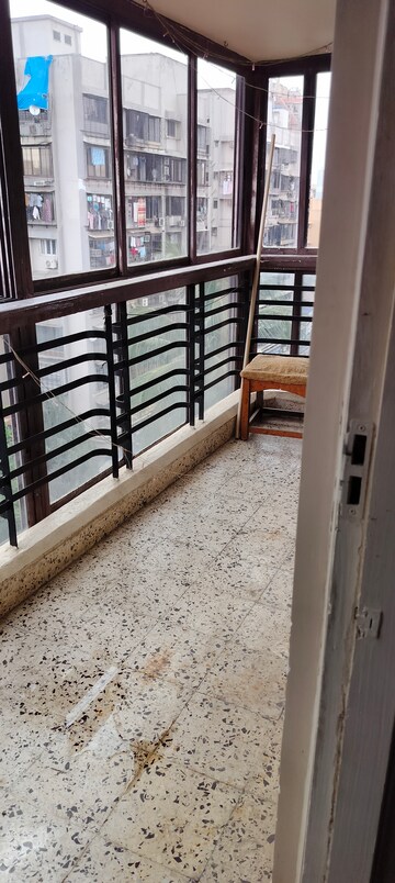 2 BHK Apartment For Rent in Sunny Side Apartment, Andheri West