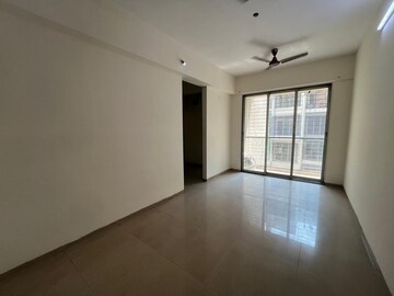2 BHK Apartment For Rent in Platinum Palacio ll, Ulwe