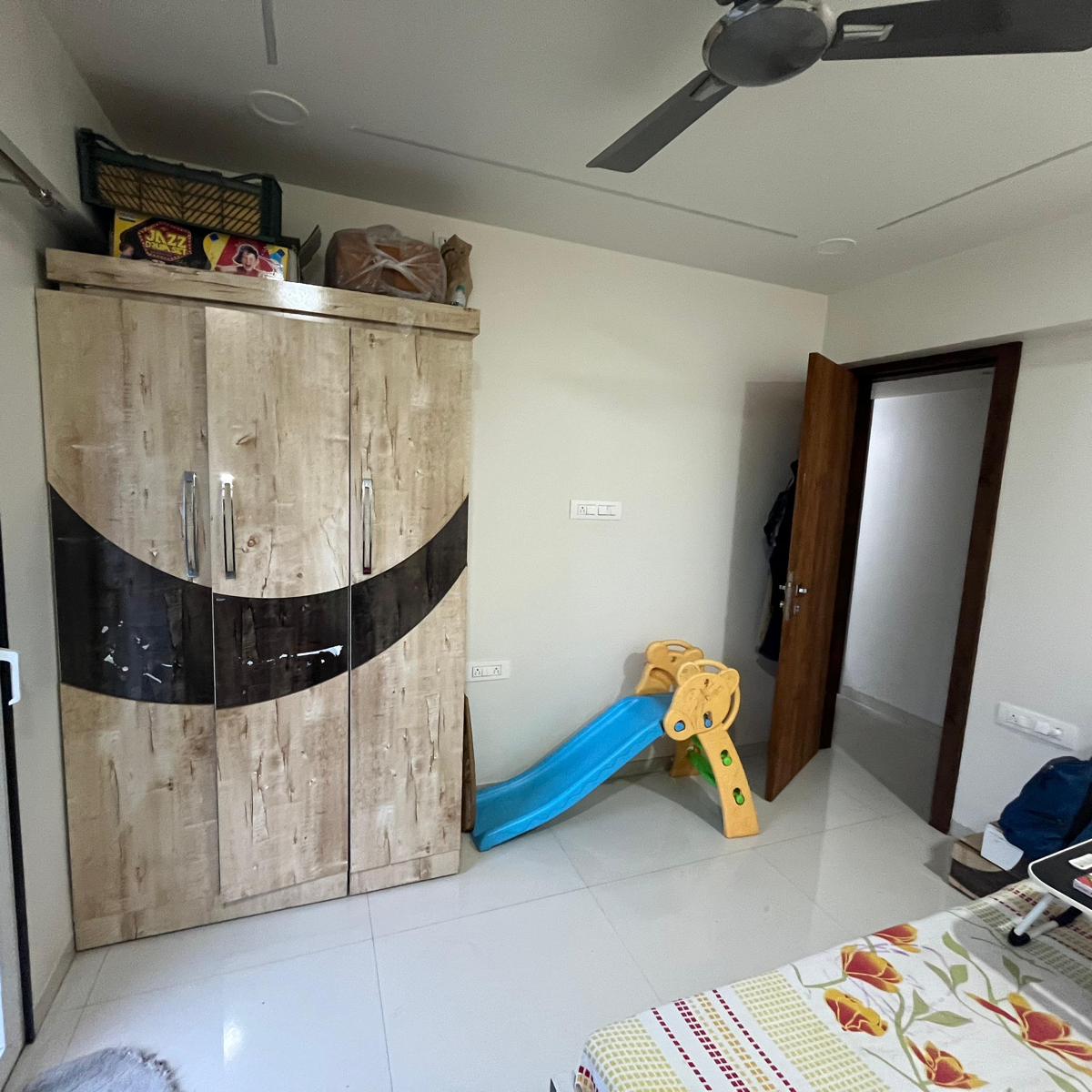 3 BHK Apartment For Rent in Guru Vista CHS