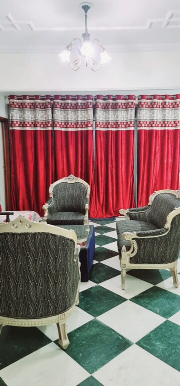 Living Room in 3 BHK Builder Floor at Green Park – for Rent