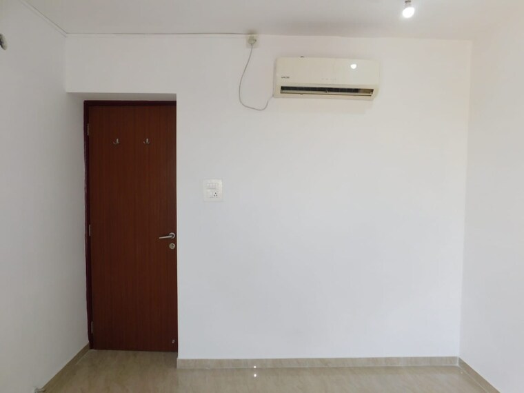 Room, hum-solaris 2 Bedroom 631 Sq.Ft. Apartment In Kandivali West Mumbai 9215519