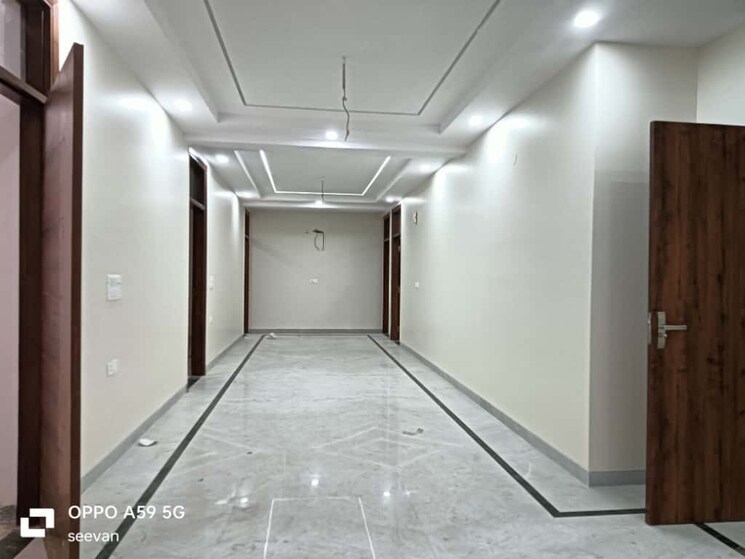 Room, shanti kunj 4 Bedroom 4500 Sq.Ft. Builder Floor In Shanti Kunj Delhi 9215539