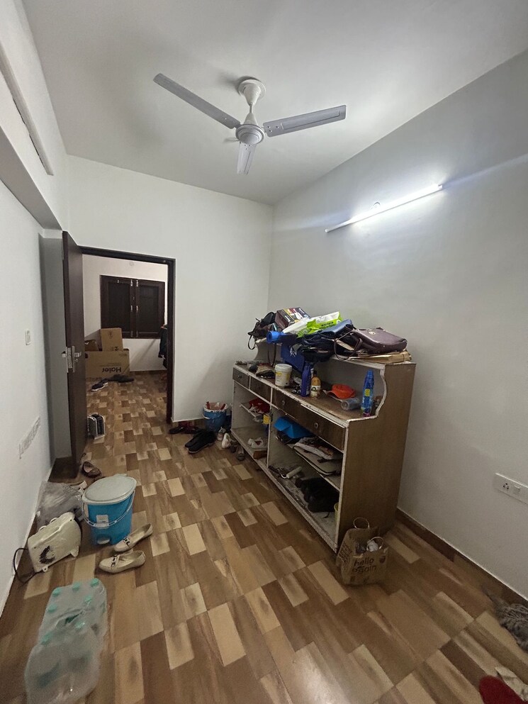 Living Room, safdarjung enclave 2 Bedroom 150 Sq.Yd. Builder Floor In Safdarjung Enclave Delhi 9215572