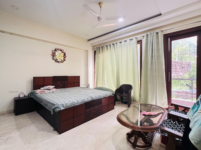 Bedroom, vasant kunj 4 Bedroom 2800 Sq.Ft. Builder Floor In Vasant Kunj Delhi 9215626