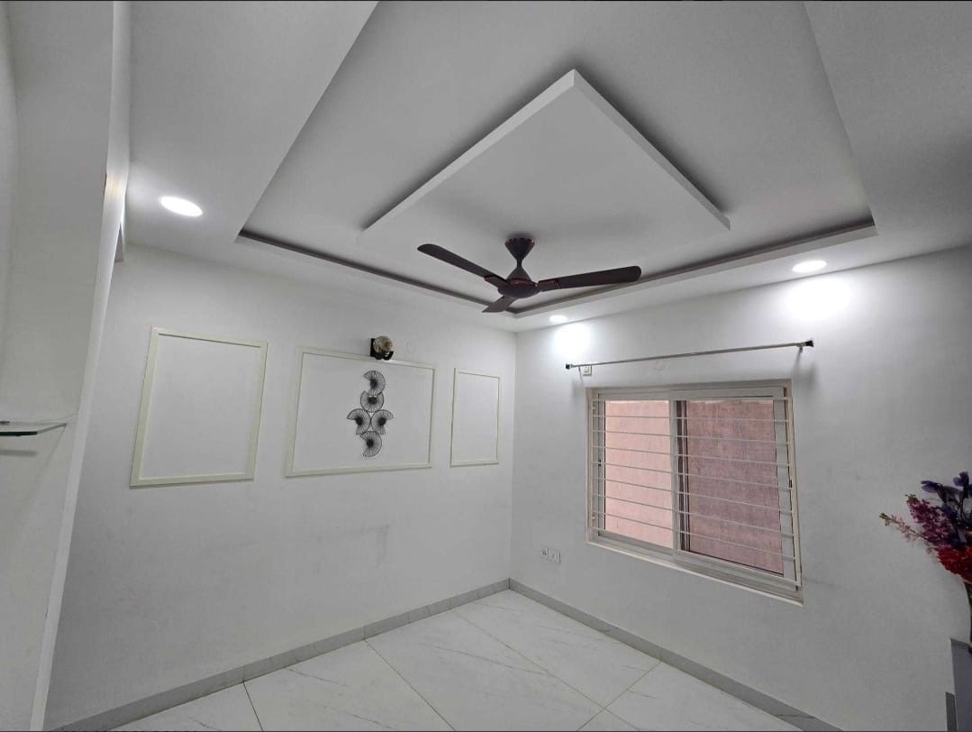 3 BHK + Pooja Room Apartment For Rent in Vasavis Solitaire Heights
