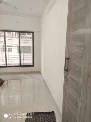 Room in 1 BHK Apartment at Vaibhavlaxmi Central Park, Vikhroli East – for Rent