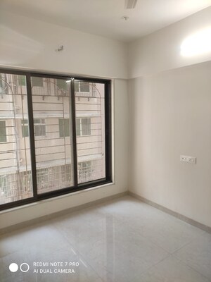 Room in 1 BHK Apartment at Vaibhavlaxmi Central Park, Vikhroli East – for Rent