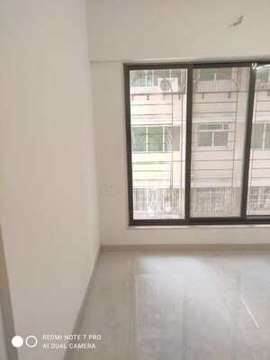 Room in 1 BHK Apartment at Vaibhavlaxmi Central Park, Vikhroli East – for Rent