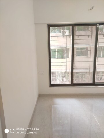 Room in 1 BHK Apartment at Vaibhavlaxmi Central Park, Vikhroli East – for Rent
