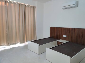 Bedroom in 4 BHK Builder Floor at Sector 6 – for Rent