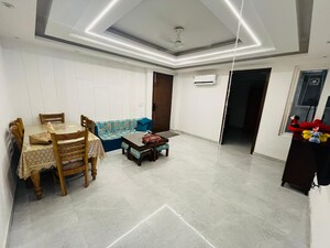 Parking in 3 BHK Builder Floor at Dera Mandi – for Sale