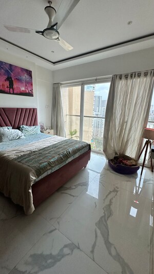 Bedroom in 2 BHK Apartment at RNA NG Eclat, Andheri West – for Rent