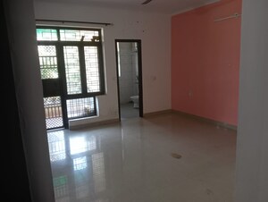 Room in 3 BHK Builder Floor at Orchid Island, Sector 51 – for Rent