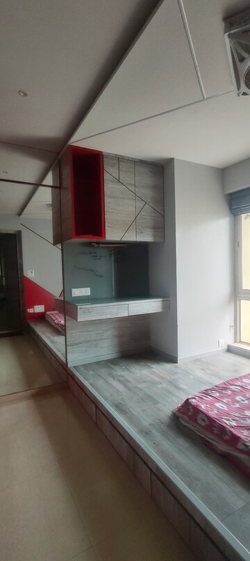 Balcony in 3 BHK Apartment at Hiranandani Meadows, Manpada – for Sale