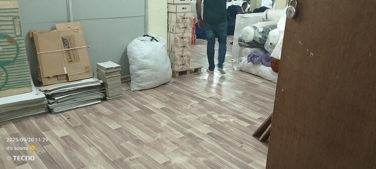  Parking, madhyamgram Commercial Warehouse 37000 Sq.Ft. In Madhyamgram Kolkata 9215797