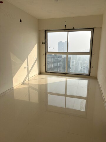 Room in 3 BHK Apartment at Runwal Nirvana, Parel – for Sale