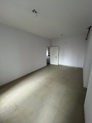 Room in 1 BHK Apartment at Goregaon West – for Rent