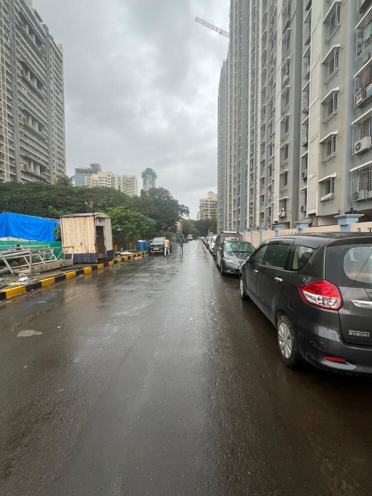  Parking, goregaon west 1 Bedroom 482 Sq.Ft. Apartment In Goregaon West Mumbai 9215879