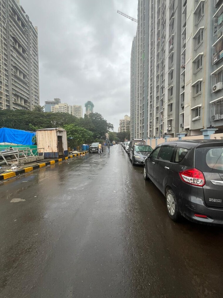  Parking, goregaon west 1 Bedroom 482 Sq.Ft. Apartment In Goregaon West Mumbai 9215879