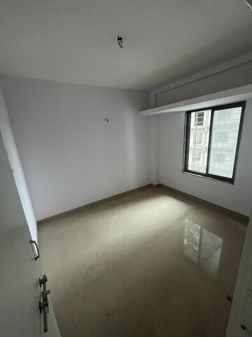 Room in 1 BHK Apartment at Goregaon West – for Rent