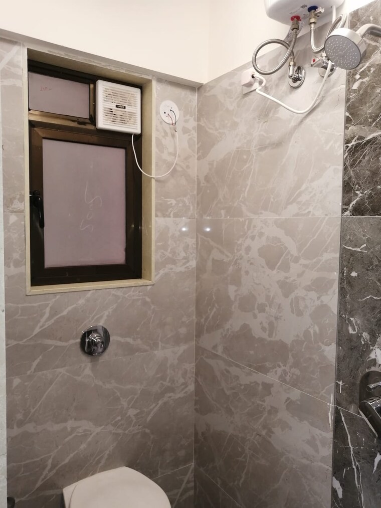 Bathroom, vaibhav-eastern-groves 2 Bedroom 580 Sq.Ft. Apartment In Vikhroli East Mumbai 9215837