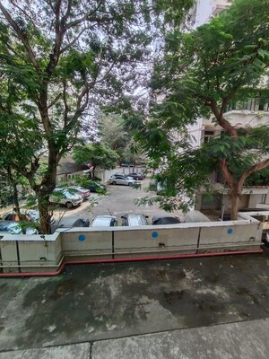 1 BHK Apartment For Rent in Veena Tower, Colaba