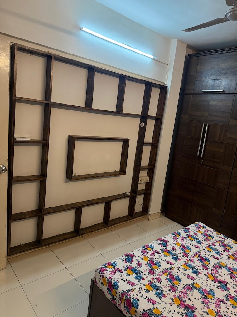 Room, lokhandwala-complex 1 Bedroom 550 Sq.Ft. Apartment In Andheri West Mumbai 9215865