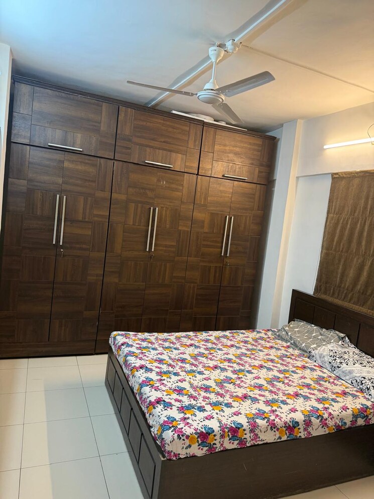 Bedroom, lokhandwala-complex 1 Bedroom 550 Sq.Ft. Apartment In Andheri West Mumbai 9215865