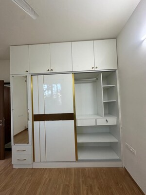 Room in 2 BHK Apartment at Brigade Cornerstone Utopia Eden, Varthur – for Rent