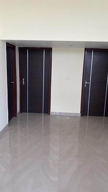 3 BHK Apartment For Rent in Arun Vihar Sector 37, Sector 37