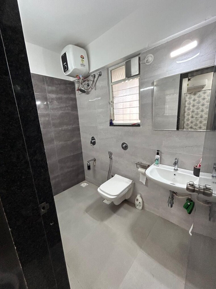 Bathroom, sharada-alliance-paritosh 2 Bedroom 784 Sq.Ft. Apartment In Balewadi Pune 9215928