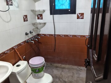  2 BHK Builder Floor at Spring Field, Sector 31 – for Sale