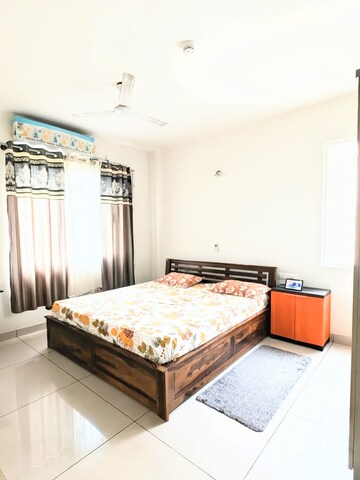 Bedroom in 2.5 BHK Apartment at Prestige Lakeside Habitat, Varthur – for Rent