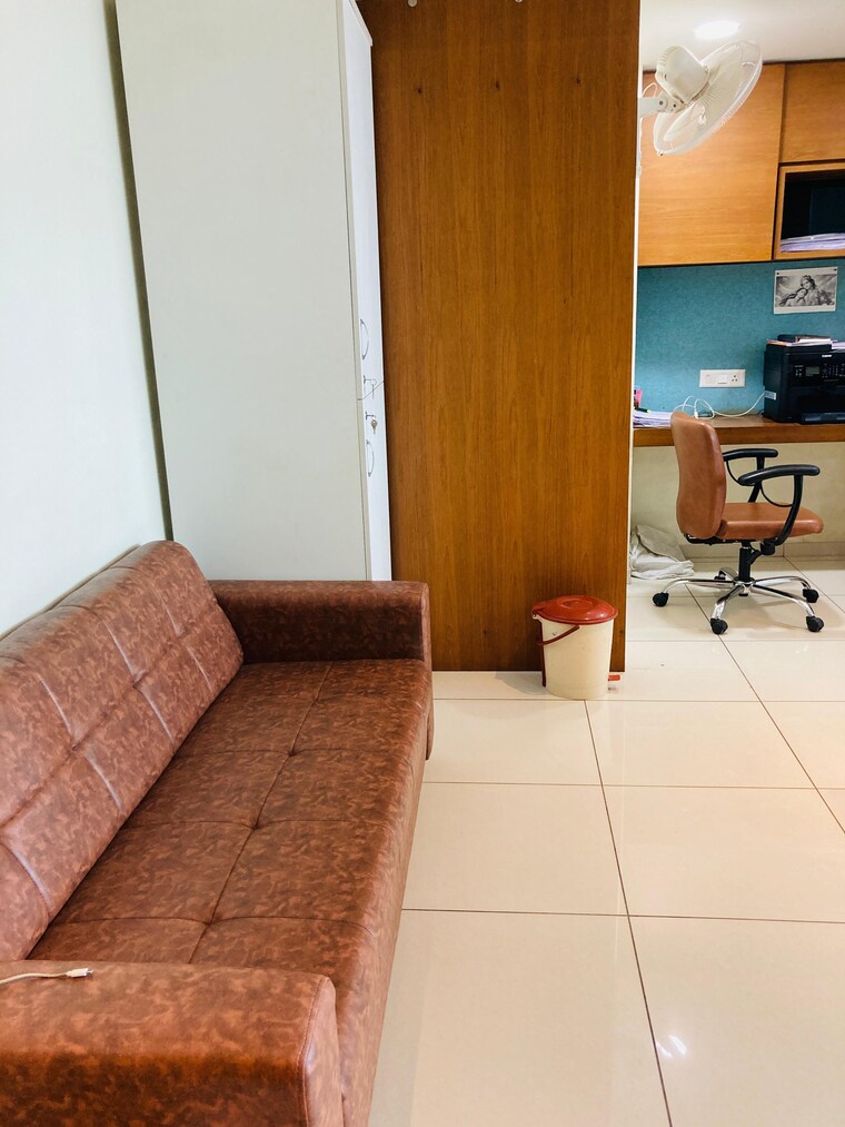 undefined, sola Commercial Office Space 840 Sq.Ft. In Sola Ahmedabad 9215941