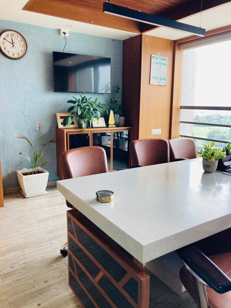 Team Area, sola Commercial Office Space 840 Sq.Ft. In Sola Ahmedabad 9215941