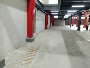 Parking in  Warehouse at Cama Industrial Estate Goregaon, Goregaon East – for Rent