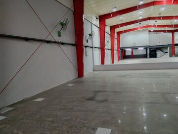Room in  Warehouse at Cama Industrial Estate Goregaon, Goregaon East – for Rent