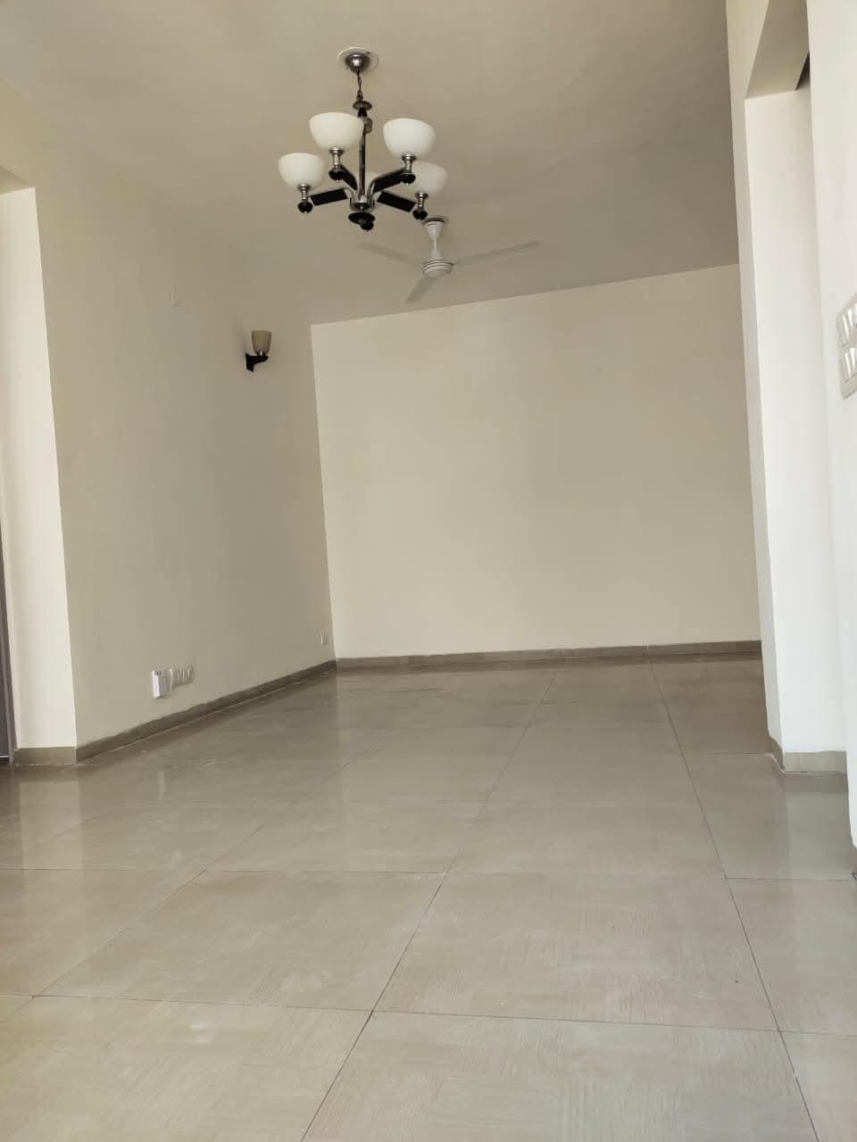 3.5 BHK + Servant Room 1300 Sq.Ft. Apartment in CHD Avenue 71
