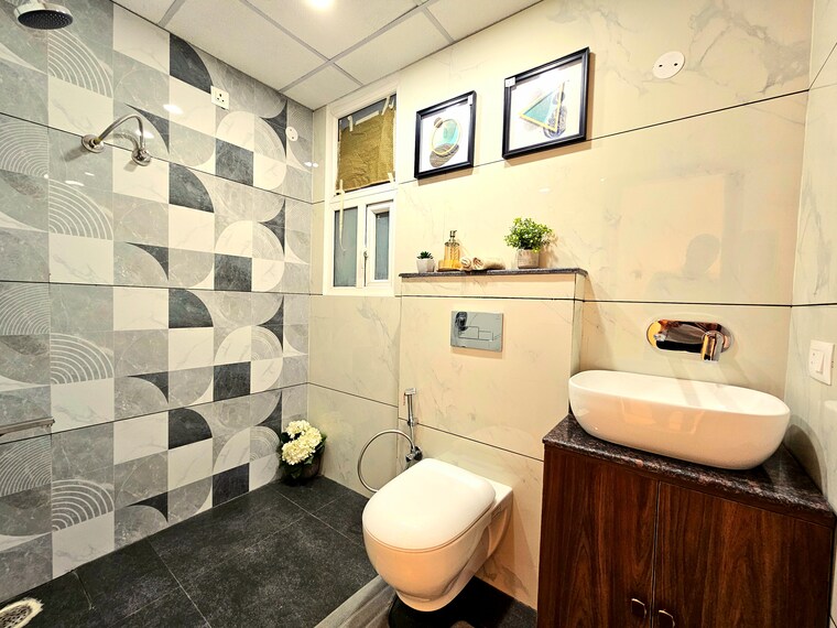 Attached Bathroom, nagla road 3 Bedroom 2025 Sq.Ft. Apartment In Nagla Road Zirakpur 9216082