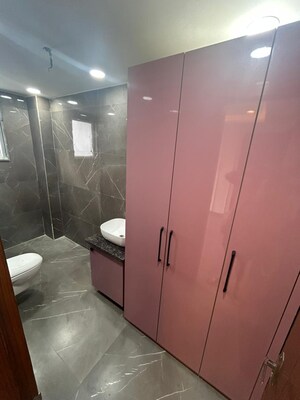 Furnished Amenities in 3 BHK Builder Floor at Vipul World Floors, Sector 48 – for Rent