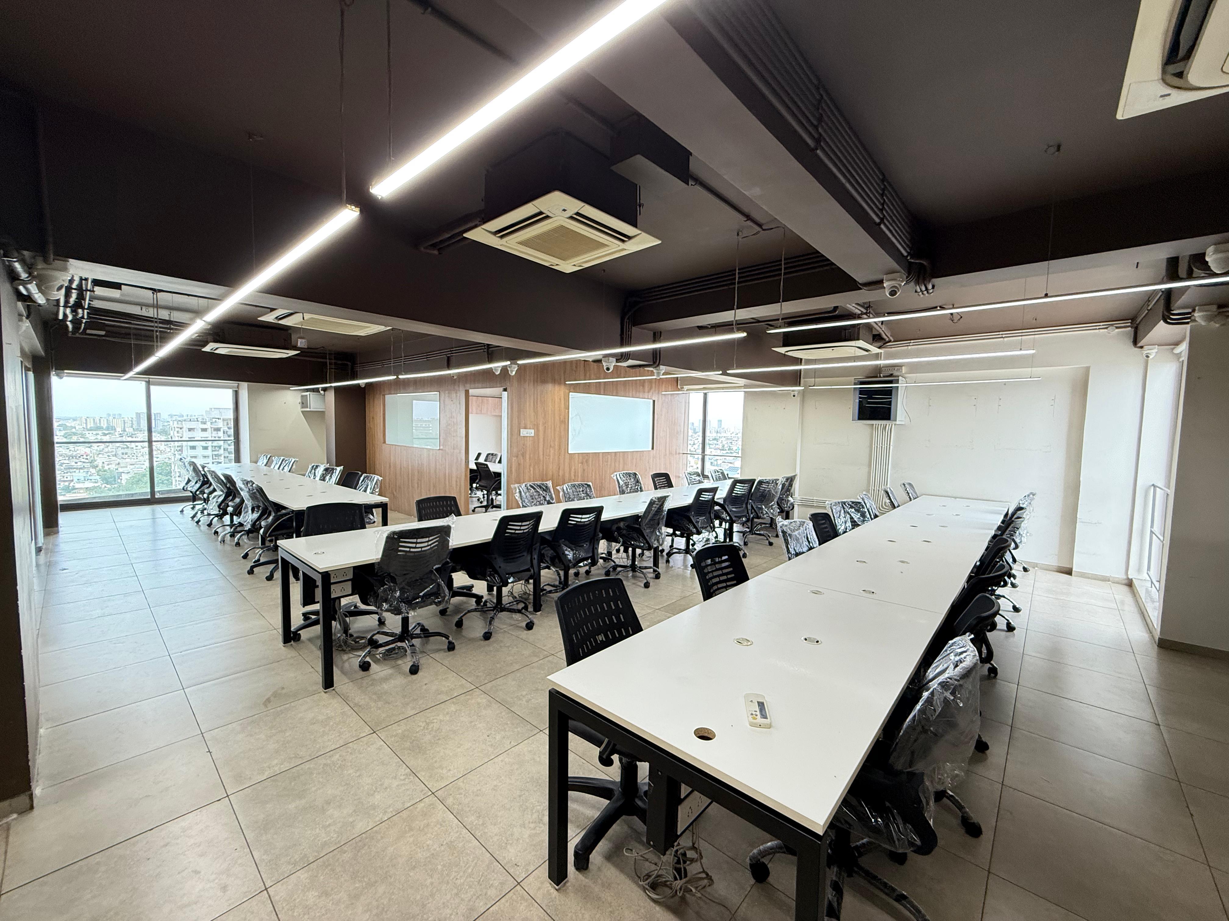 Office Space For Rent in Maple Trade Centre 