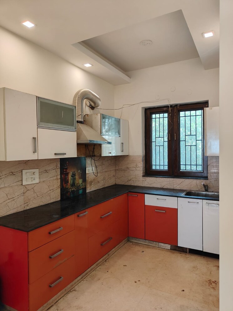 Kitchen, vipul-world-floors 2.5 Bedroom 1700 Sq.Ft. Builder Floor In Sector 48 Gurgaon 9216130