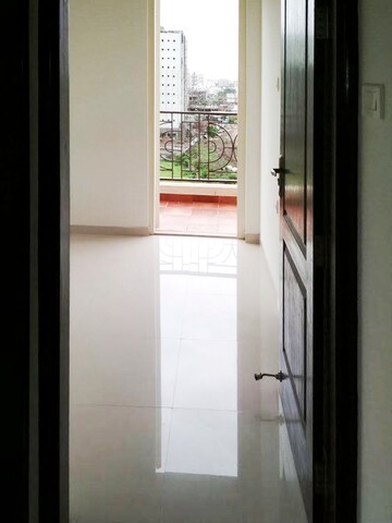 Room in 2 BHK Apartment at Nyati Evita, Dhanori – for Sale