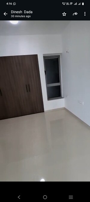 Room in 2 BHK Apartment at Kalpataru Immensa, Kolshet Road – for Rent
