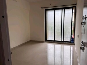 Room in 2 BHK Apartment at Ashar Sapphire, Kapur Bawdi – for Sale
