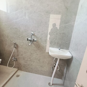 Bathroom in 3 BHK Apartment at Bariatu – for Sale
