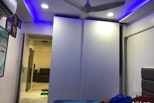 Bedroom in 1 BHK Apartment at Oakland Park, Andheri West – for Rent