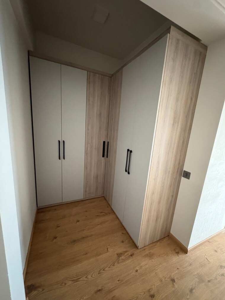 undefined, seasons-height 4 Bedroom 2000 Sq.Ft. Apartment In Santacruz West Mumbai 9216175