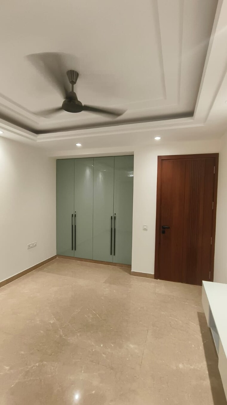 Room, hauz khas 3 Bedroom 200 Sq.Yd. Builder Floor In Hauz Khas Delhi 9216157