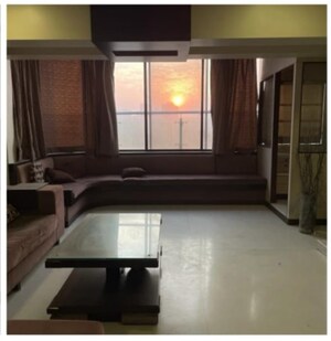Kitchen in 4 BHK Apartment at Lokhandwala Complex, Andheri West – for Rent